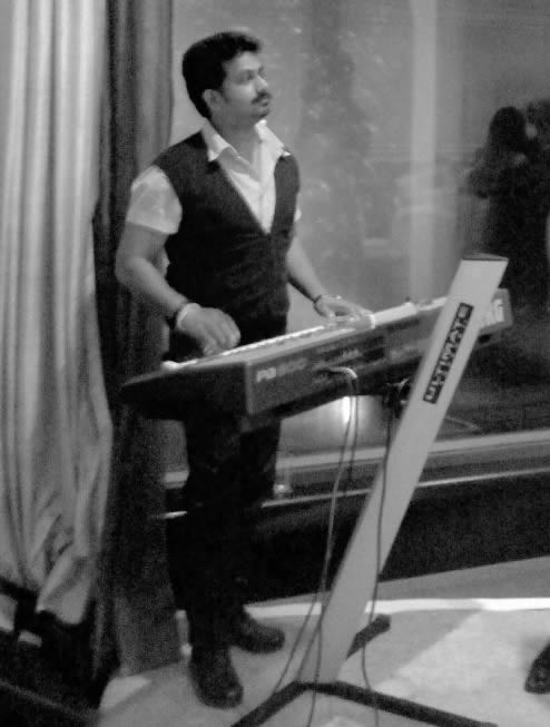 indian keyboard player amritsar